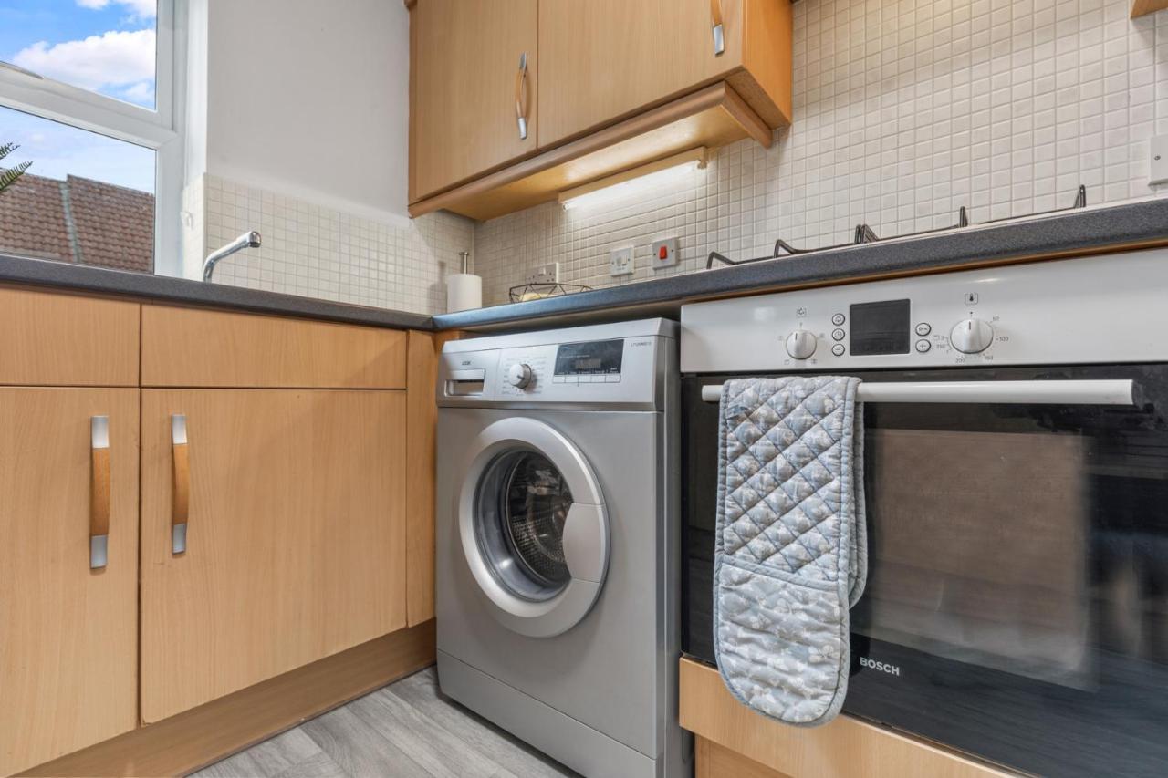 Silver Stag Properties, Modern 2 Bedroom House Thringstone 외부 사진